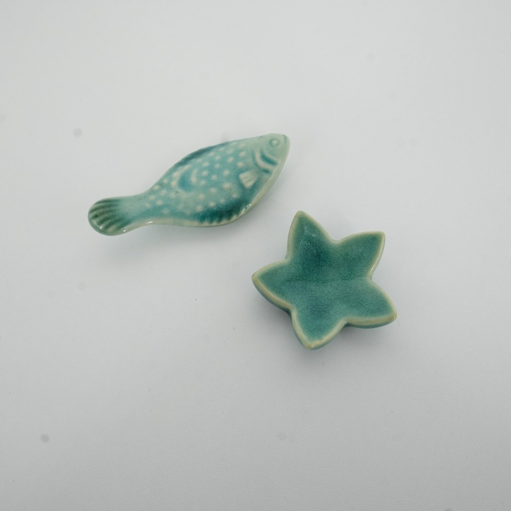 Kotobuki Chopstick Rest Set Japan Teal Ceramic Fish Starfish Nautical Decor